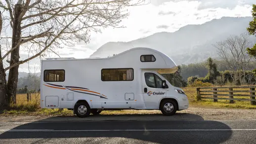 6 Berth Discovery Cruisin